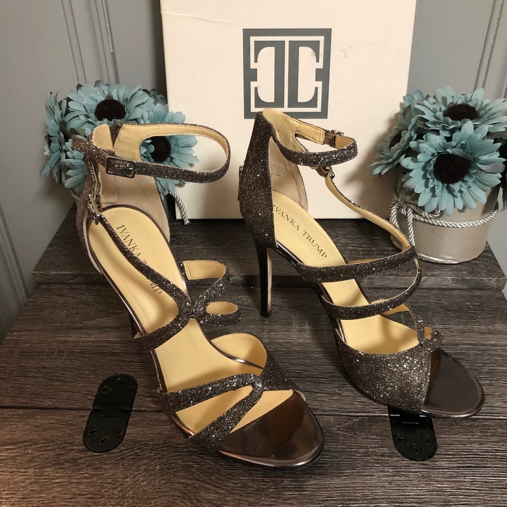 Ivanka Trump heels✨ - Picture 3 of 8